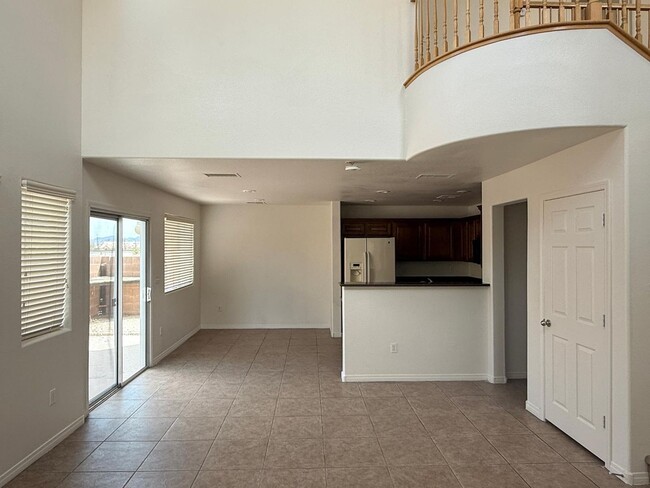 Foto del edificio - 3 BEDROOMS HOME WITH 2.5 BATHROOMS