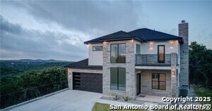 Building Photo - 320 Flanders