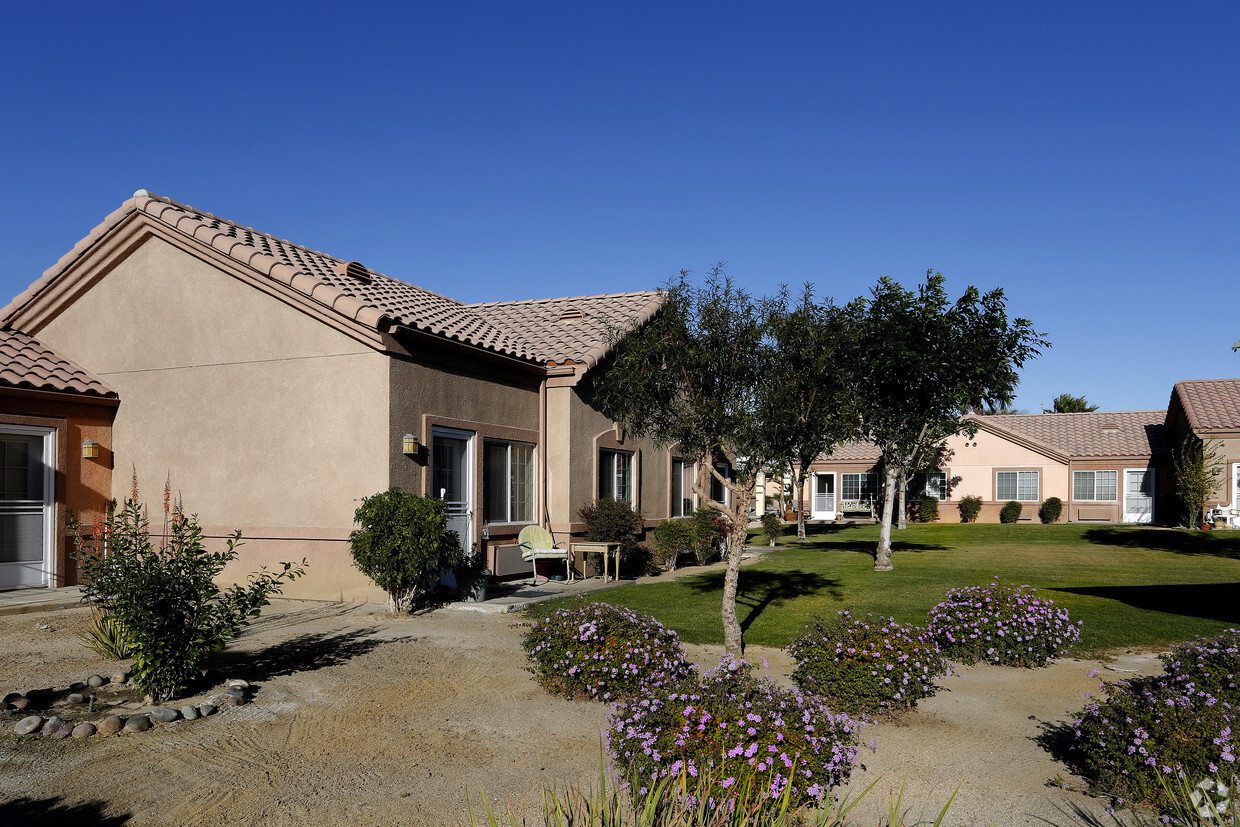 Primary Photo - Hadley Villas