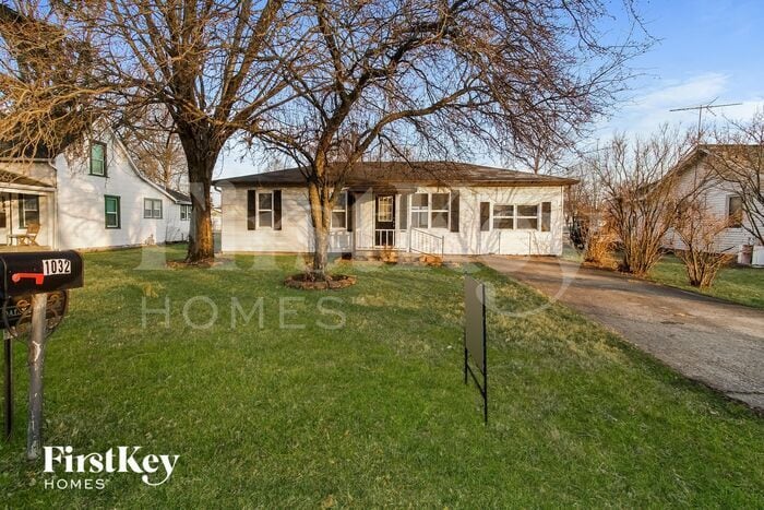 Primary Photo - 1032 East 3rd Street