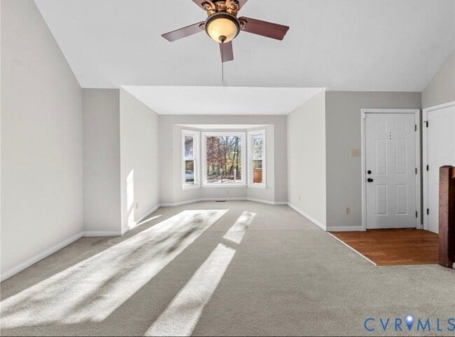 Building Photo - 13706 Danbury Dr