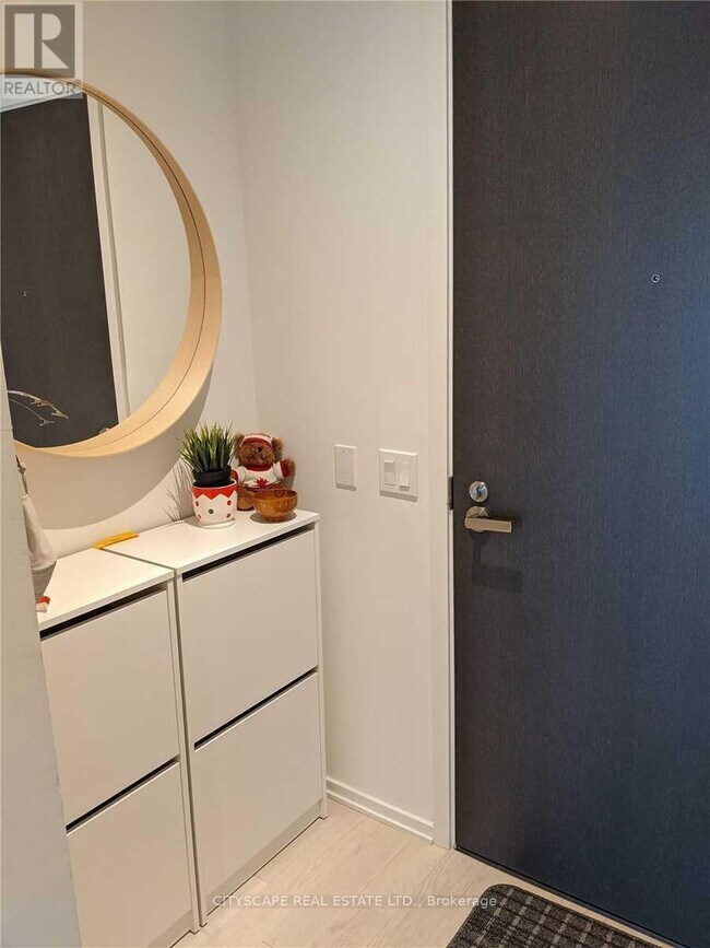 Building Photo - 12 Bonnycastle St