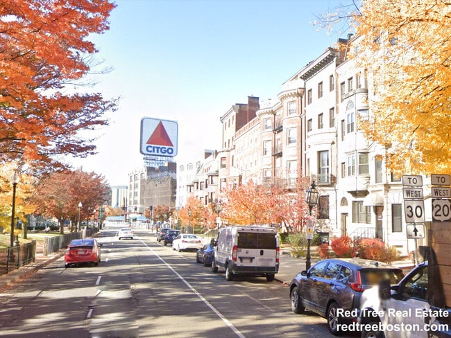 Building Photo - 471 Commonwealth Ave