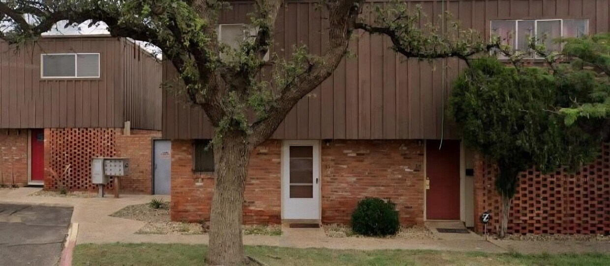 Foto del edificio - 3000 W Illinois Ave