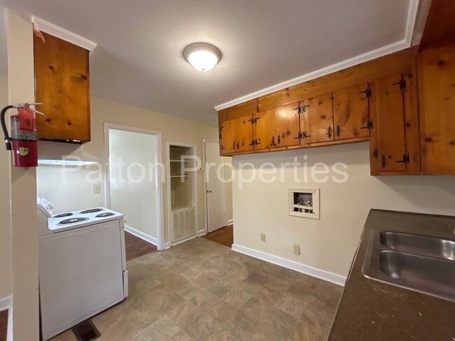 Building Photo - Standish Acres Home