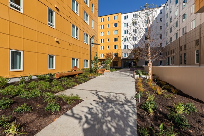 Building Photo - Copperleaf Northgate