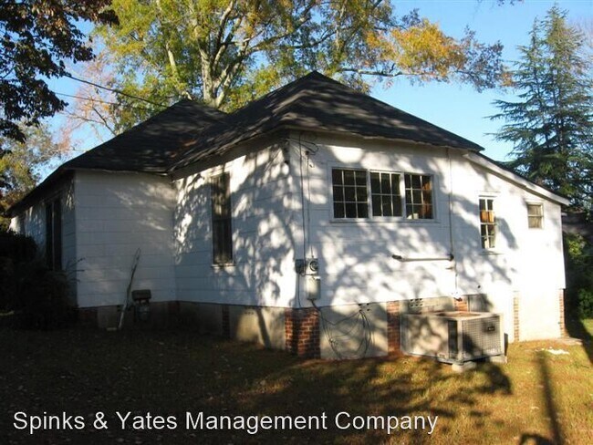 Foto del edificio - 2 br, 1 bath House - 1005 Second Avenue