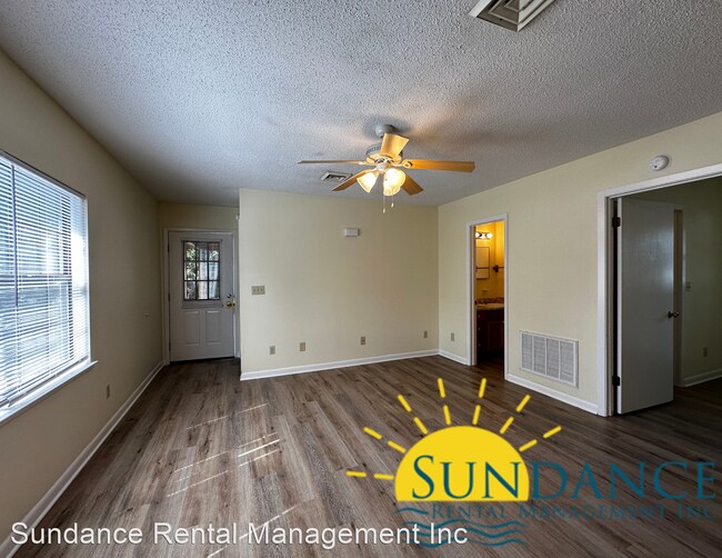 Foto del edificio - 2 br, 2 bath House - 324 Green Acres Road