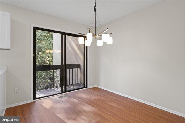 Foto del edificio - 2208 Cartwright Pl