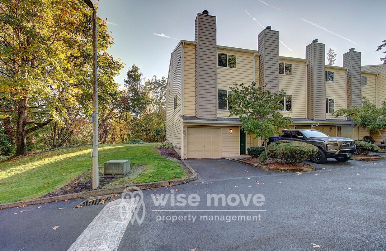 Primary Photo - WSU Salmon Creek Area Condo