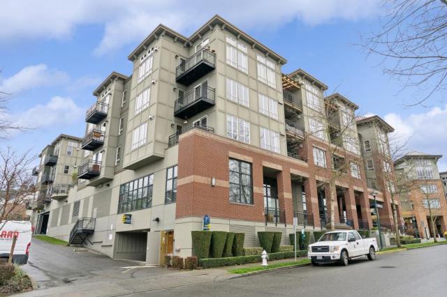 Building Photo - 2 bedroom in Issaquah WA 98029