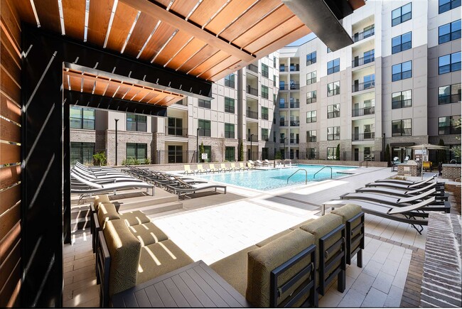 Building Photo - Chamblee City Heights Apartments