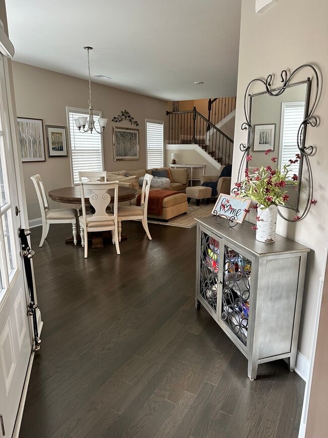 Building Photo - Gallatin Cottage Home with Two Car Garage