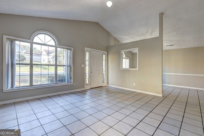 Building Photo - 954 Maple Leaf Ridge