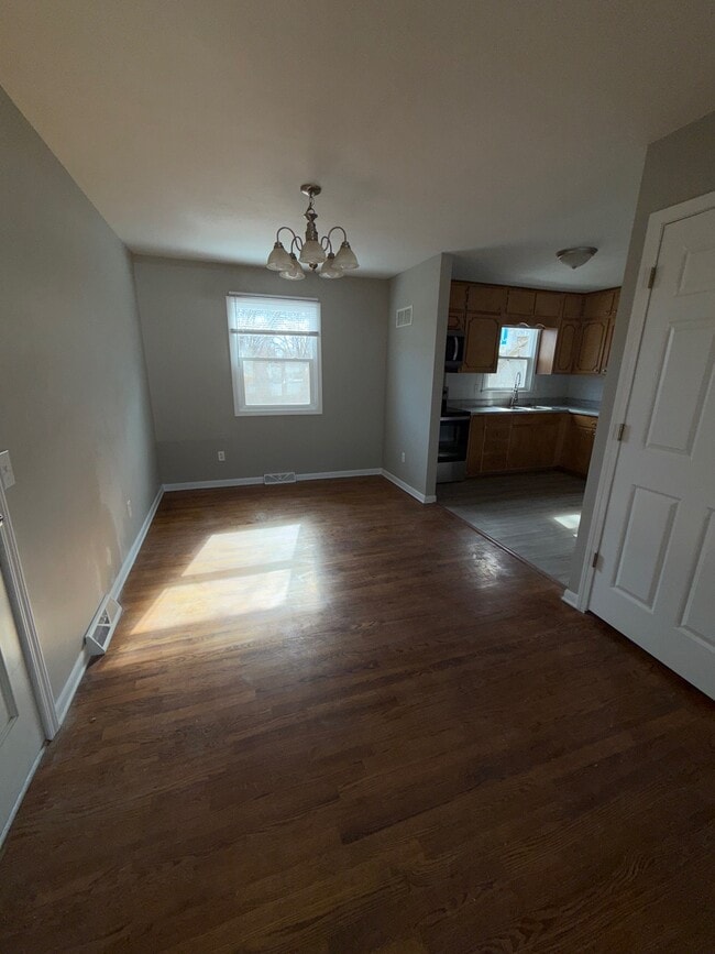 Foto del edificio - 732 E Culton St