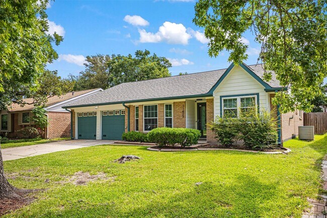 Foto del edificio - 11427 Hillcroft Ave