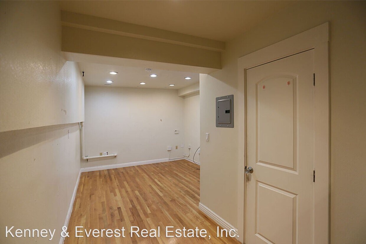 Primary Photo - Studio, 1 bath House - 760-776 Geary #105