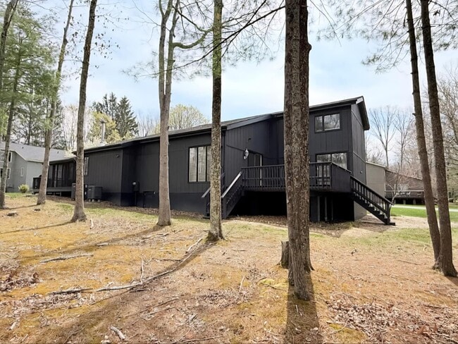 Building Photo - 101 Magnolia Ln