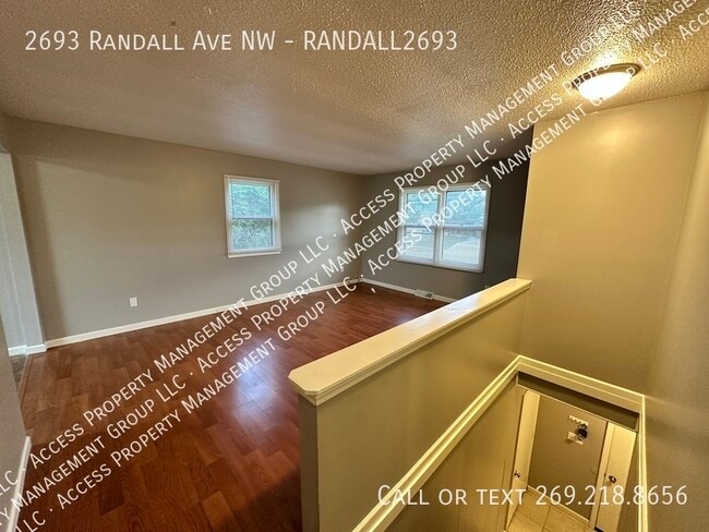 Building Photo - 2693 Randall Ave NW
