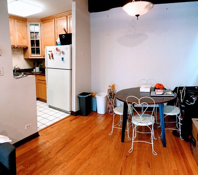 Building Photo - 1830 N Hudson Ave
