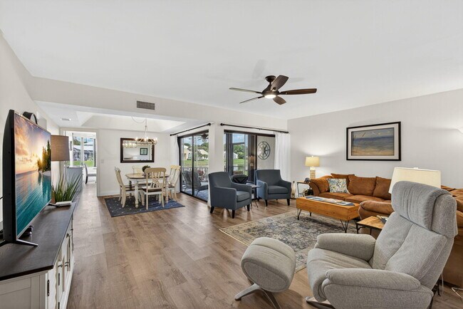 Building Photo - 16997 Waterbend Dr
