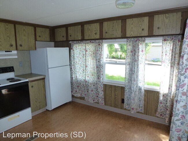 Building Photo - 1 br, 1 bath House - 255 Columbus St. NE