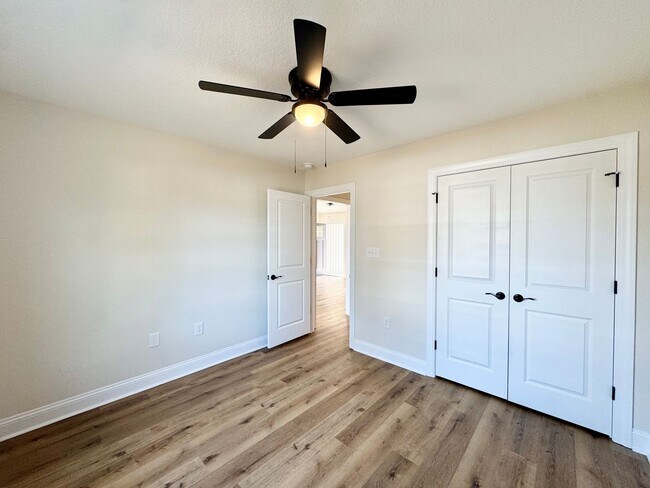 Foto del edificio - BEAUTIFUL, BRAND NEW HOME! Available now!