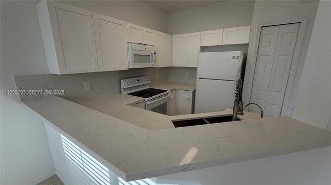 Building Photo - 12260 SW 123rd Pass