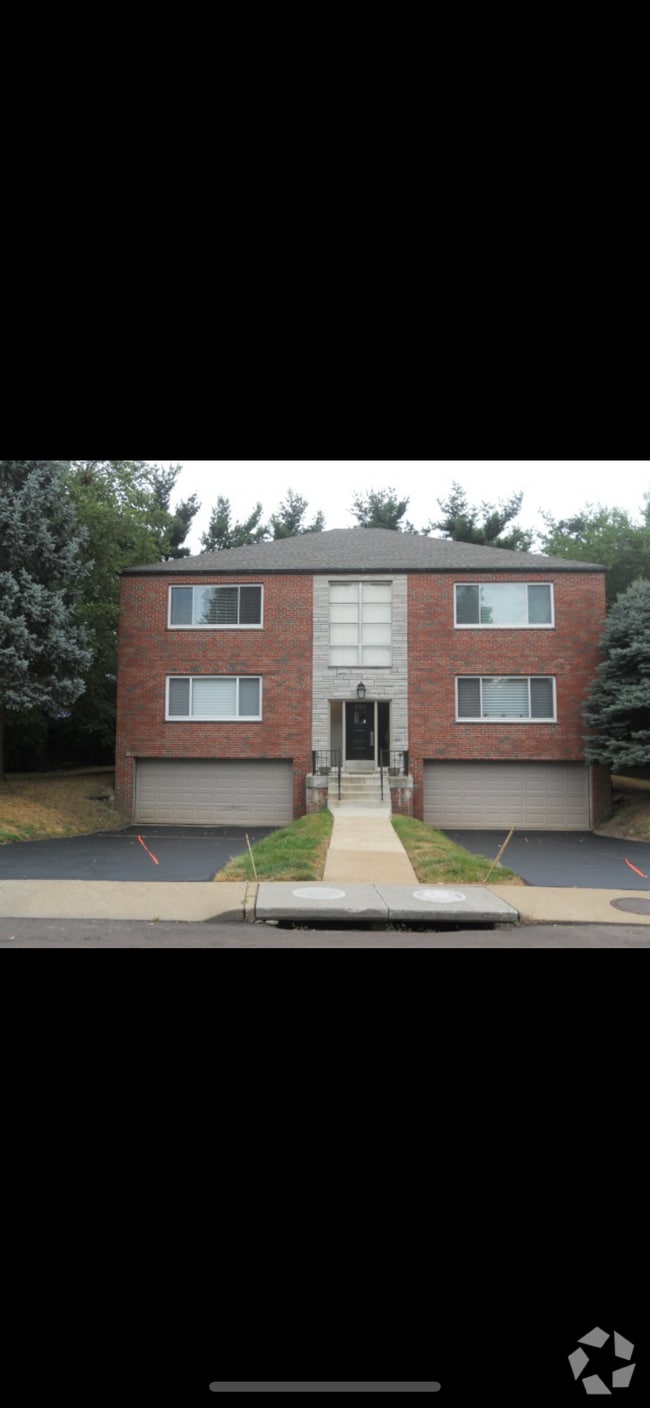 Clayshire Student Apartments for Rent Clayton, MO 4 Rentals