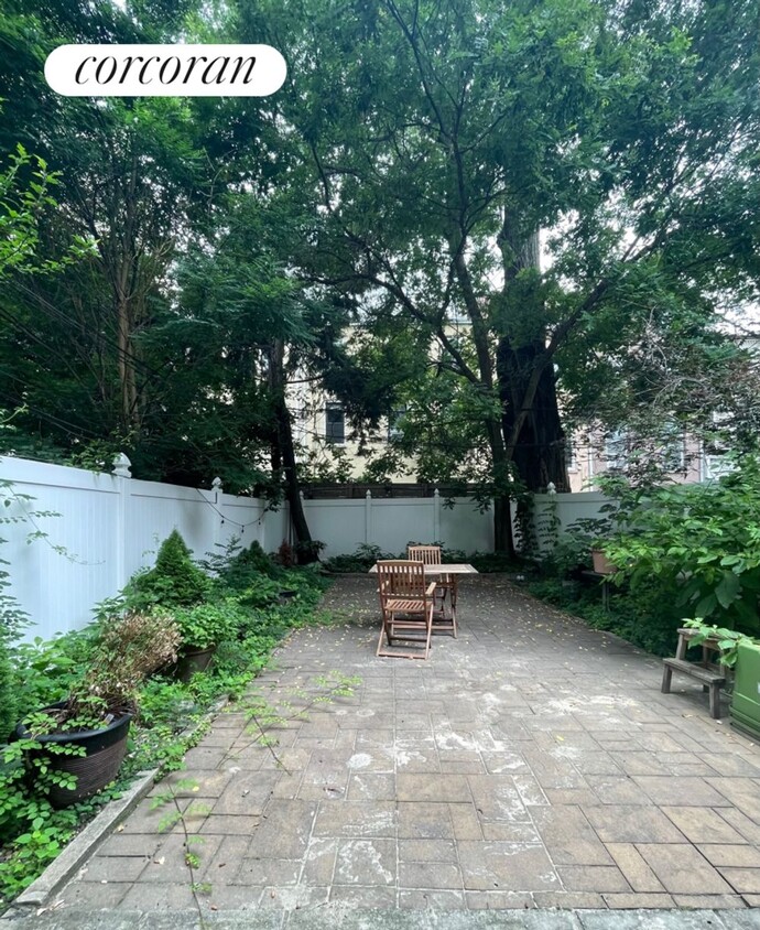 Building Photo - 104 Fort Greene Pl