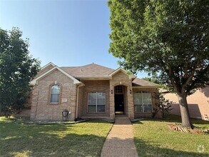 Building Photo - 1221 Hillcrest Dr