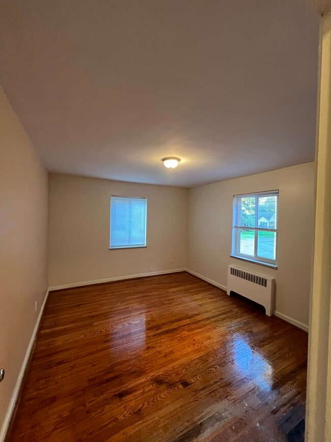 Building Photo - 4056 Longford Dr
