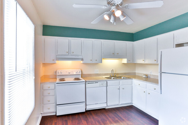 Cocina 1Bedroom Regular - Forest Hills Townhomes