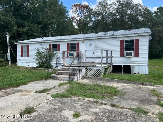 Primary Photo - 126 Switzerland St