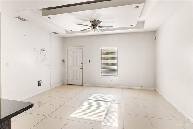 Foto del edificio - 1707 W Smith Dr