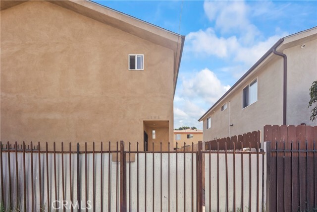 Building Photo - 6102 San Pedro St