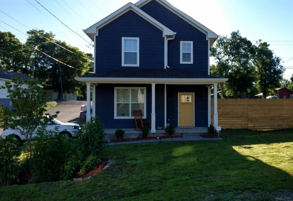 Primary Photo - 2137 14th Ave N