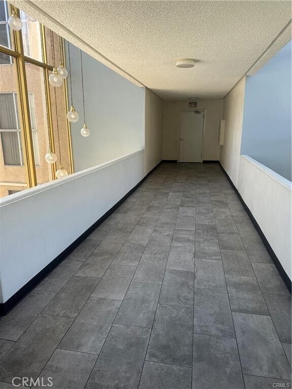 Foto del edificio - 5429 Newcastle Ave