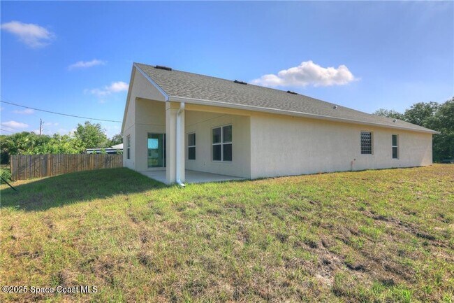Foto del edificio - 8415 99th Ct