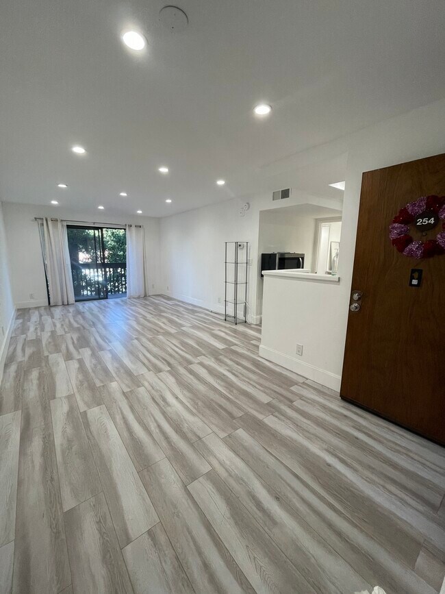 Building Photo - 22100 Burbank Blvd