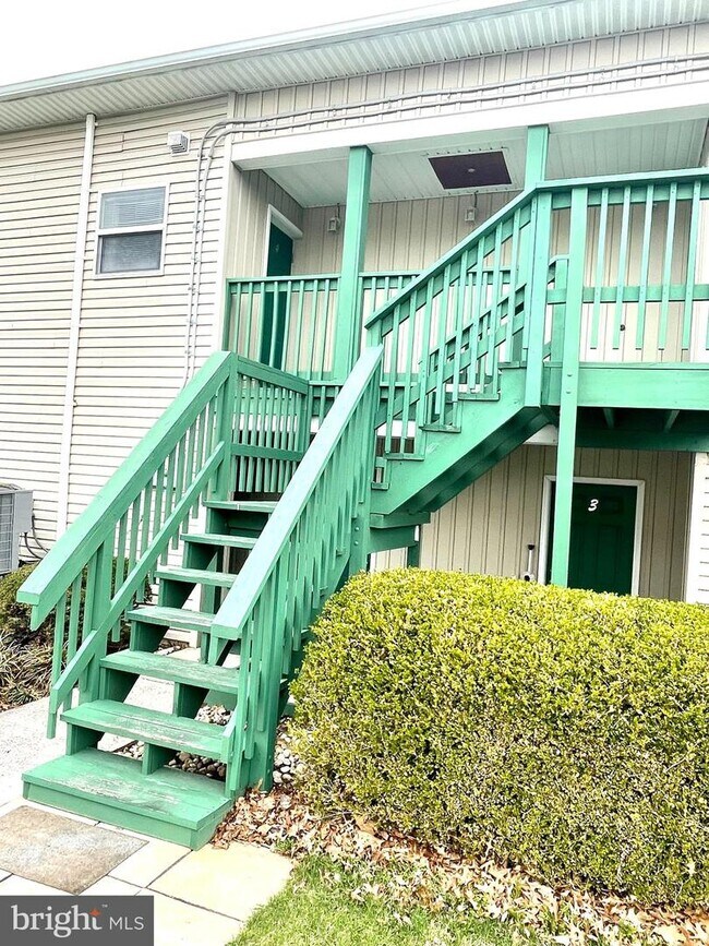 Building Photo - 534 Warm Spring Rd