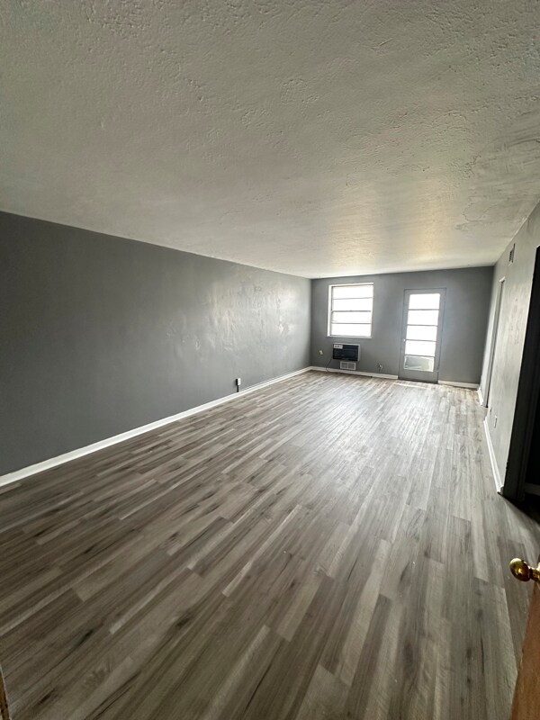 Foto del edificio - 2812 E 130th St