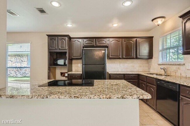 Building Photo - 3 br, 2 bath House - 413 Quintana UNIT