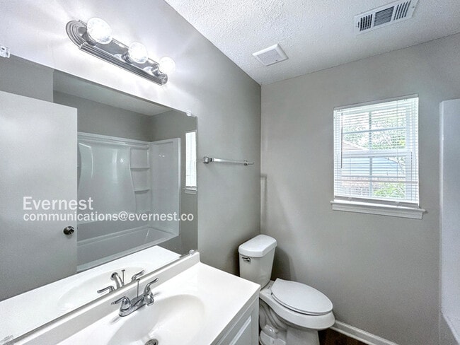 Building Photo - 3570 Shadow Oaks Pkwy