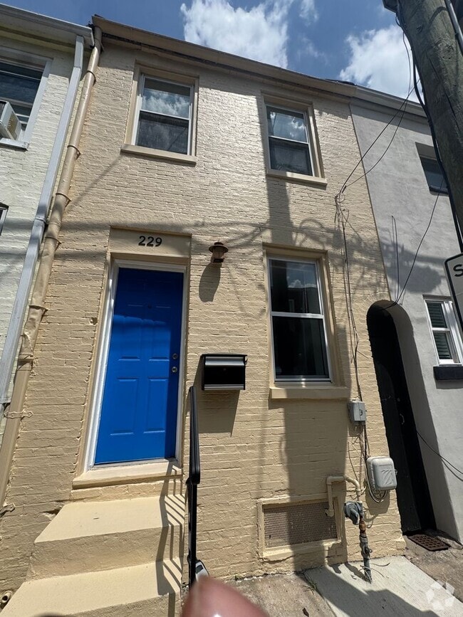 Building Photo - 229 S Durham St