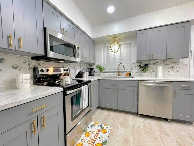 Foto del edificio - 318 E Jersey St