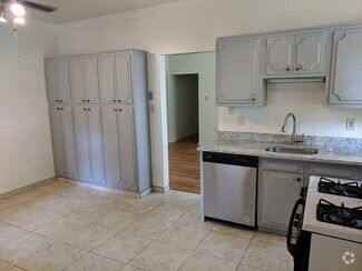 Building Photo - 5544 Fair Oaks St