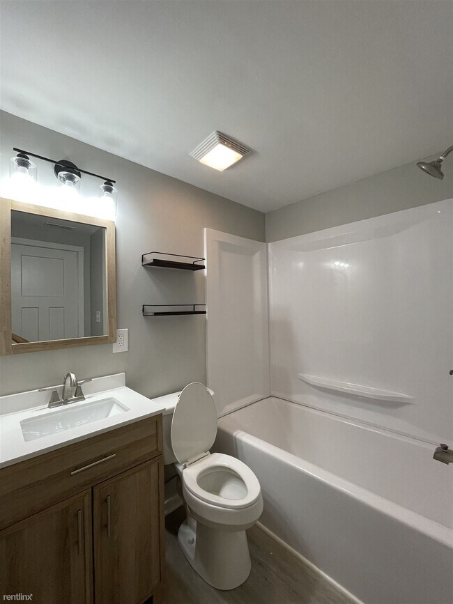 Foto del edificio - 3 br, 1 bath Duplex - 10636 Ruckle Street