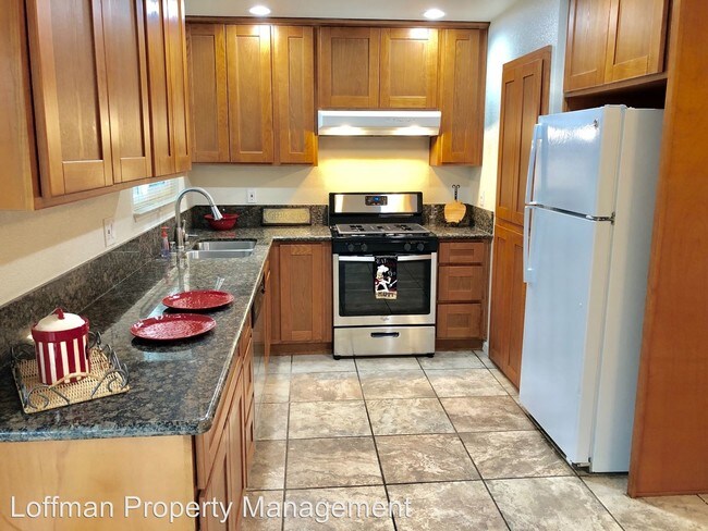 Building Photo - 3 br, 3 bath House - 76 Lido Circle