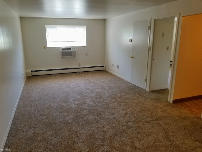 Building Photo - 1 br, 1 bath Apartment - 1860 Brett Street